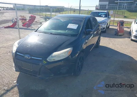 2013 Ford Focus Se z USA, uszkodzony, nr VIN 1FADP3K29DL131158